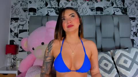 Snapshot of lucyrosse_ chatting on 04.23.26 Lucy online show from 04.23.26