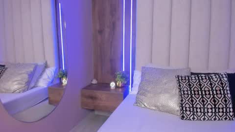 Lucy online show from 02.03.26