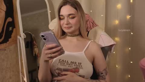 Snapshot of lucysbrain chatting on 02.24.26 Lucy online show from 02.24.26