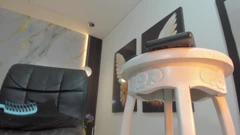 Snapshot of lucystell chatting on 12.21.24 Luciana online show from 12.21.24