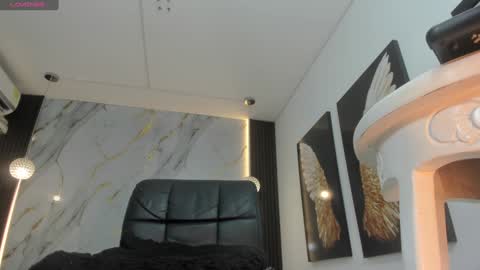 Snapshot of lucystell chatting on 01.17.25 Luciana online show from 01.17.25