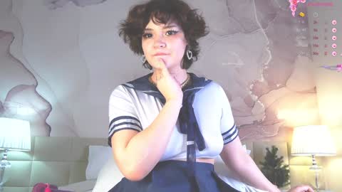 lucyvee online show from 12.20.24