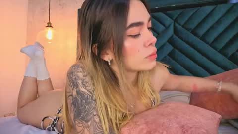 Snapshot of lucyvega4 chatting on 09.28.25 Lucy online show from 09.28.25