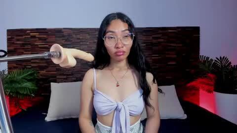 Lucy Liiu online show from 04.14.26