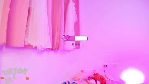 LUCYY FROM HOME  online show from 12.18.24