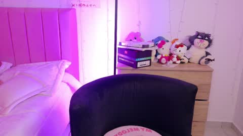 LUCYY FROM HOME  online show from 10.21.25