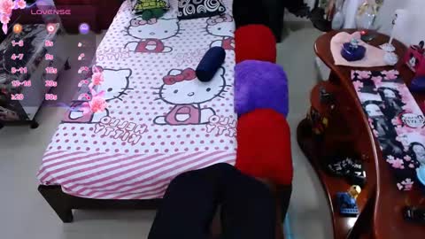 Lufek23 online show from 02.13.25