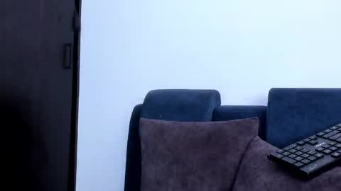 luielli online show from 04.14.26