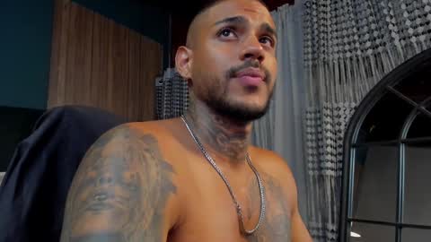 Snapshot of luigi1_ chatting on 12.09.24 Luigi Vitale online show from 12.09.24