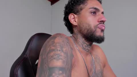 Snapshot of luigi1_ chatting on 02.03.26 Luigi Vitale online show from 02.03.26