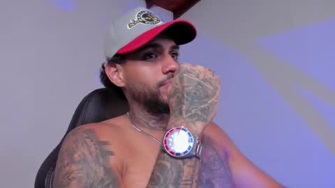 Snapshot of luigi1_ chatting on 02.04.26 Luigi Vitale online show from 02.04.26