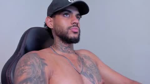 Snapshot of luigi1_ chatting on 02.08.26 Luigi Vitale online show from 02.08.26