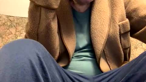 Snapshot of luigir51zas chatting on 12.16.25 Luis online show from 12.16.25