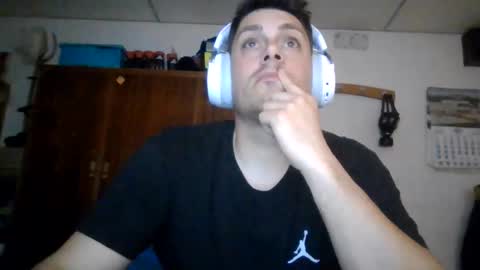 A slave to the mistress.. un esclavo para las amas dominantes. online show from 04.28.26