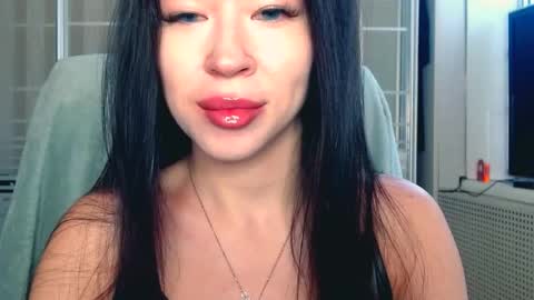 Snapshot of luisa_domina chatting on 09.27.25 luisa lovedom online show from 09.27.25