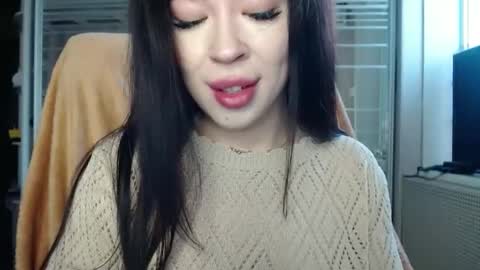 Snapshot of luisa_domina chatting on 11.23.25 luisa lovedom online show from 11.23.25