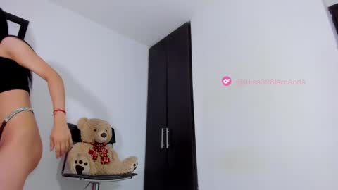 Snapshot of luisa_summer2 chatting on 03.02.25 Luisa Fernanda online show from 03.02.25