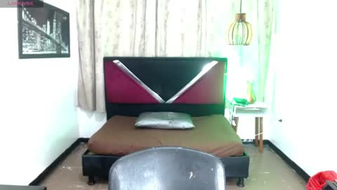 luisa_torres__ online show from 04.18.26