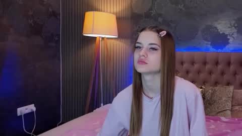 LuisaClover online show from 11.13.25