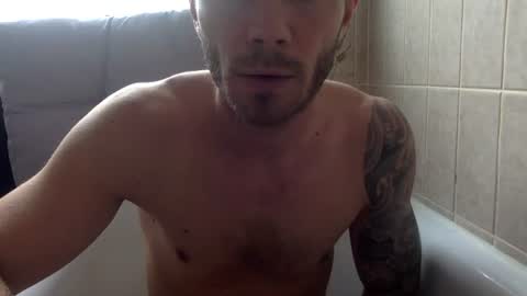 Snapshot of luisbadx chatting on 07.05.26 Luis Badx online show from 07.05.26
