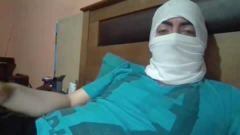 Snapshot of luisfvc chatting on 02.18.26 luisfvc online show from 02.18.26