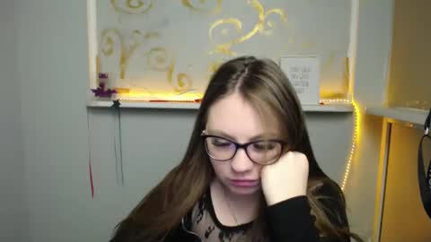 Snapshot of luizaheems_ chatting on 01.06.25 Luiza online show from 01.06.25