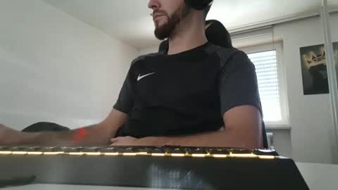 lukasschoetz online show from 01.06.26