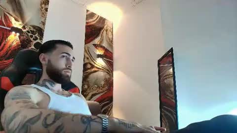 Snapshot of luke_davis01 chatting on 06.18.26 LUKE online show from 06.18.26