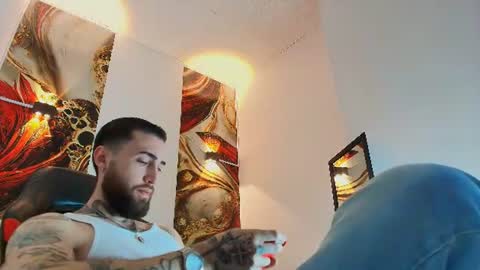 Snapshot of luke_davis01 chatting on 07.16.26 LUKE online show from 07.16.26