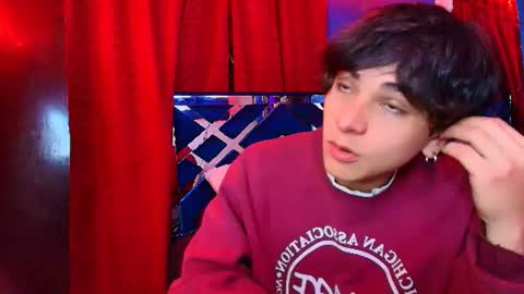 Snapshot of luke_howland chatting on 07.04.26 Luke online show from 07.04.26