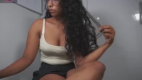 Snapshot of lulitauwu chatting on 06.27.26 lulitauwu online show from 06.27.26