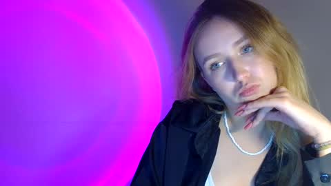 Lulu Baby18 online show from 10.02.25