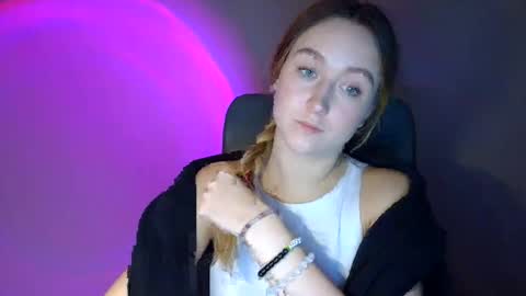 Lulu Baby18 online show from 12.15.25