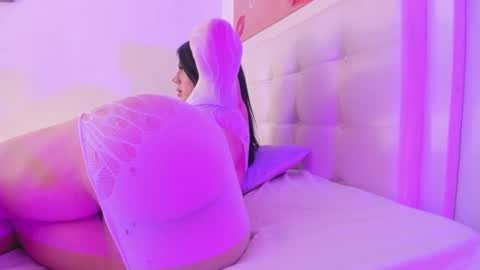 BRENDA TATIANA online show from 11.19.25