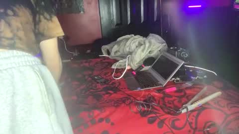 Snapshot of lulu_only_fans chatting on 02.17.25 Lulu online show from 02.17.25