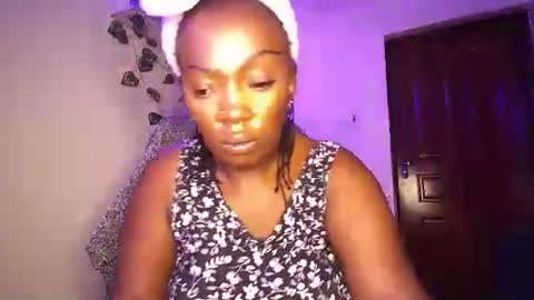 lulu_sparks1 online show from 09.25.25