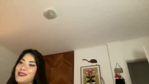 Lulu Mei online show from 10.01.25