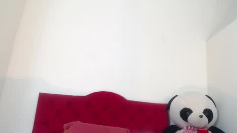 Snapshot of luluu_08 chatting on 01.23.25 LULU online show from 01.23.25