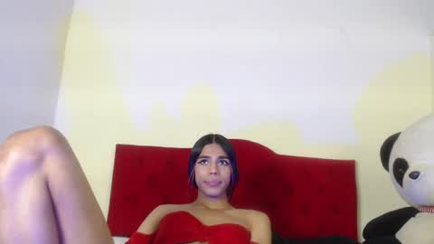 Snapshot of luluu_08 chatting on 03.08.25 LULU online show from 03.08.25