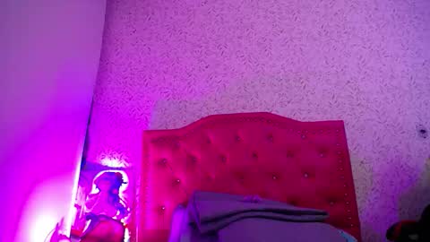 Snapshot of luly_blue chatting on 11.14.25 Luly online show from 11.14.25