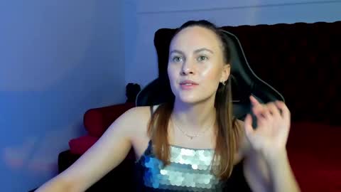 Snapshot of lumerisoren chatting on 05.27.26 lumerisoren online show from 05.27.26