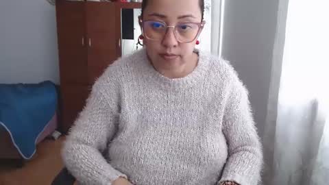 Snapshot of lumi_84 chatting on 12.19.24 LUMI online show from 12.19.24