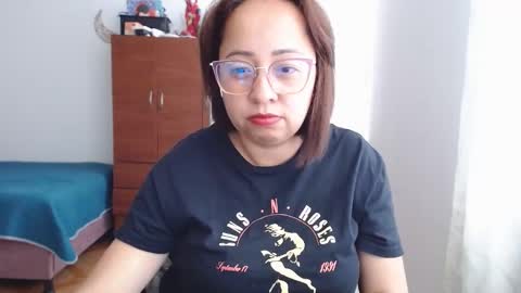 Snapshot of lumi_84 chatting on 12.20.24 LUMI online show from 12.20.24