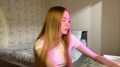 Sia online show from 01.06.26