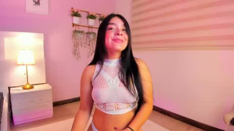 lummii_ online show from 04.09.26