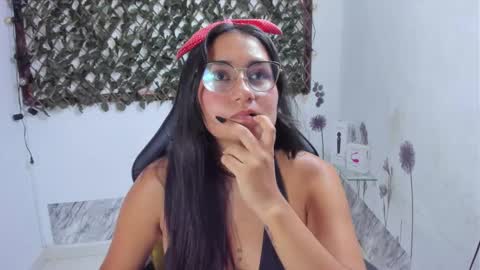 Luna  online show from 10.13.25