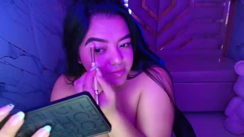Snapshot of luna__r_ chatting on 04.29.26 Luna online show from 04.29.26