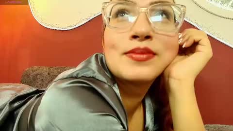 Snapshot of luna__velvet chatting on 06.12.26 luna__velvet online show from 06.12.26