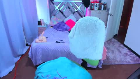 Snapshot of luna_analya chatting on 11.14.25 luna_analya online show from 11.14.25