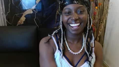 Snapshot of luna_bella882689 chatting on 05.18.26 luna_bella882689 online show from 05.18.26